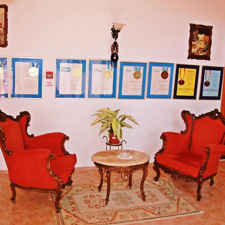 Club Likya Apart Appartamento Marmaris Esterno foto