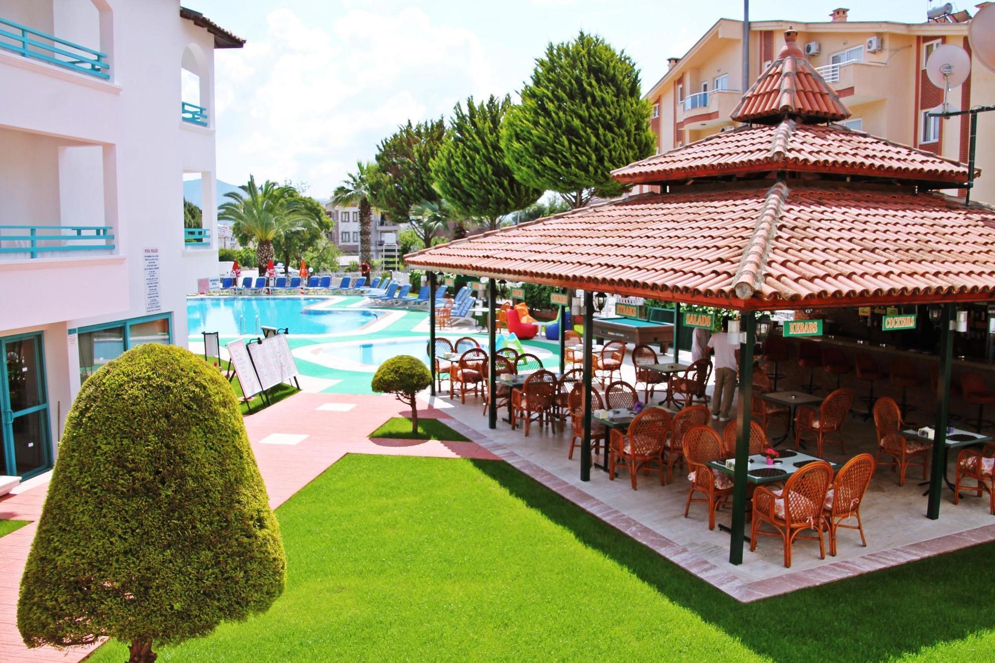 Club Likya Apart Appartamento Marmaris Esterno foto